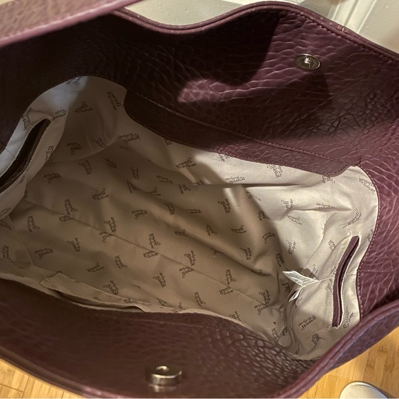 Jewell Thirty One purple faux pebble grain leather bag - Picture 4 of 7